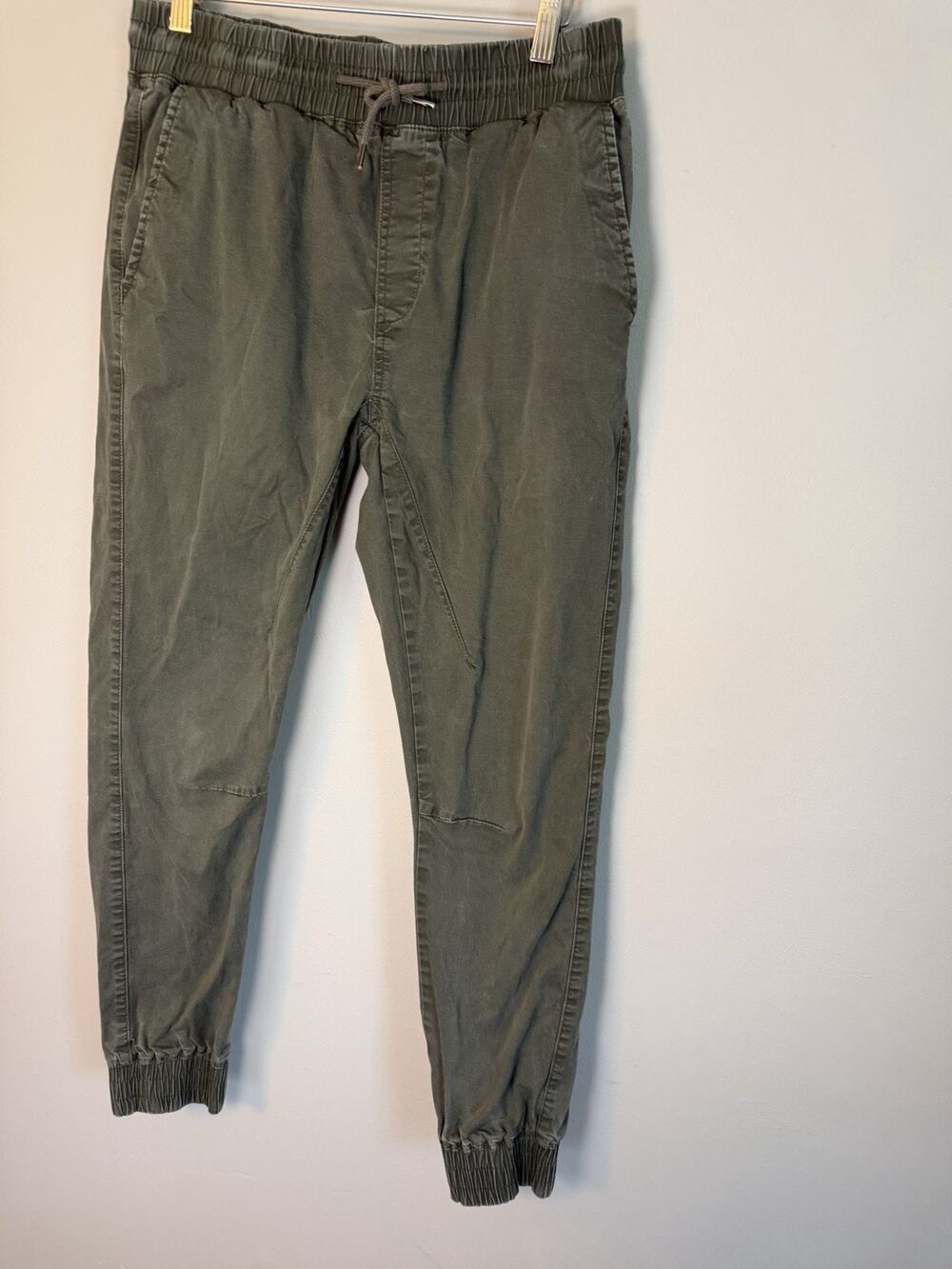 Globe Men's Green Joggers Sz 32